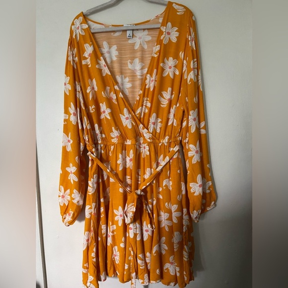 Ava &Viv Plus Size Floral Belted Long Oversize Sleeve Mini Dress - Picture 9 of 11